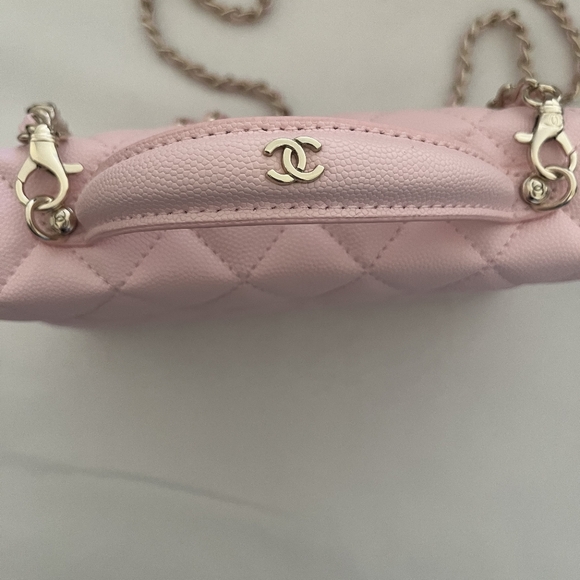 Chanel VIP Makeup Bag - Picture 5 of 10